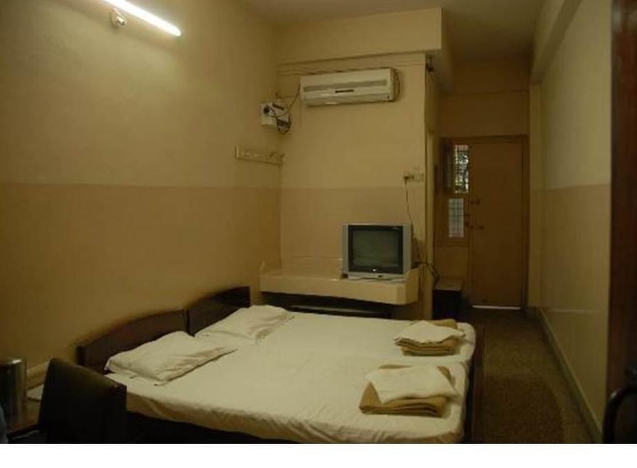 Hotel Anand Vihar バンガロール エクステリア 写真